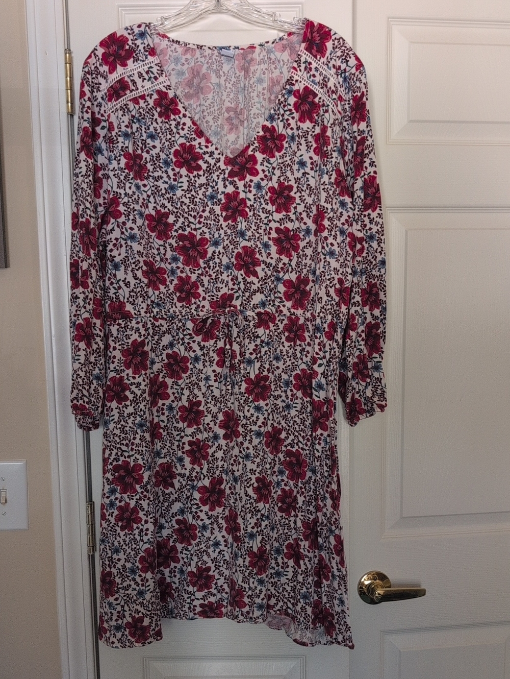 Old Navy Floral V-Neck Long Sleeve Tie-Waist Dress